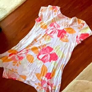 Fresh Produce Floral Print Short Sleeve handkerchief bottom Top size large